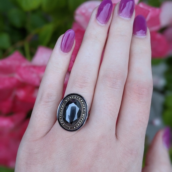 Antique 1920s Hematite and Marcasite Sterling Ring - Picture 2 of 8